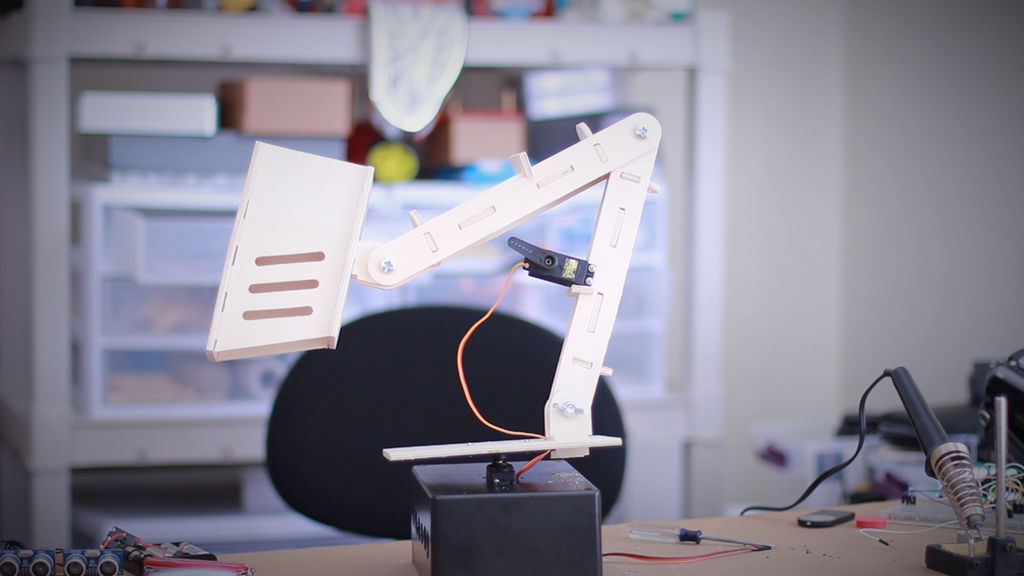 Tinkernut’s Motion Controlled Ultrasonic Lamp takes uses sound to detect motion